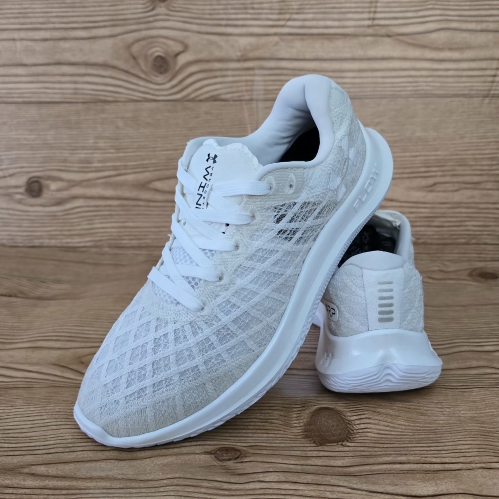 Under Armour FLOW Velociti Wind 2